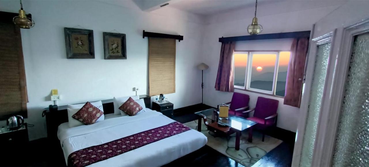 דרג'ילינג Central Gleneagles Heritage Resort Former Bungalow Of Ex-Tata Chairman Russi Mody The Mall Road Darjeeling מראה חיצוני תמונה