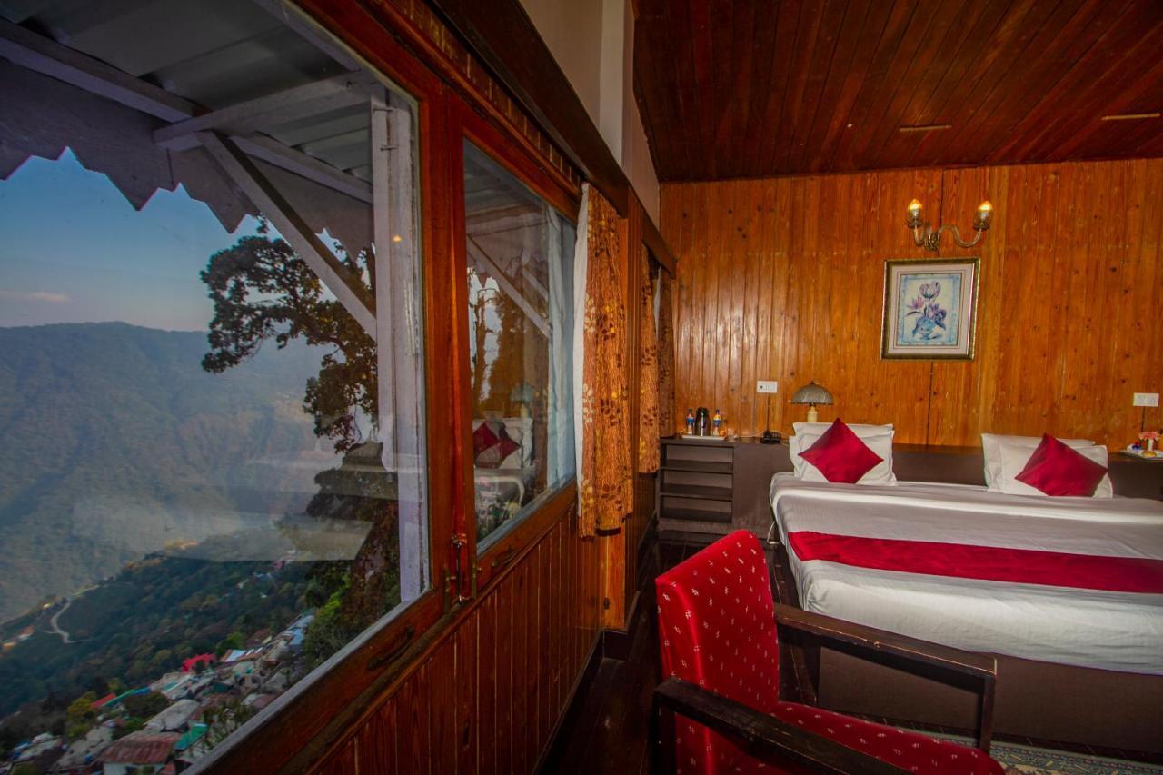דרג'ילינג Central Gleneagles Heritage Resort Former Bungalow Of Ex-Tata Chairman Russi Mody The Mall Road Darjeeling מראה חיצוני תמונה