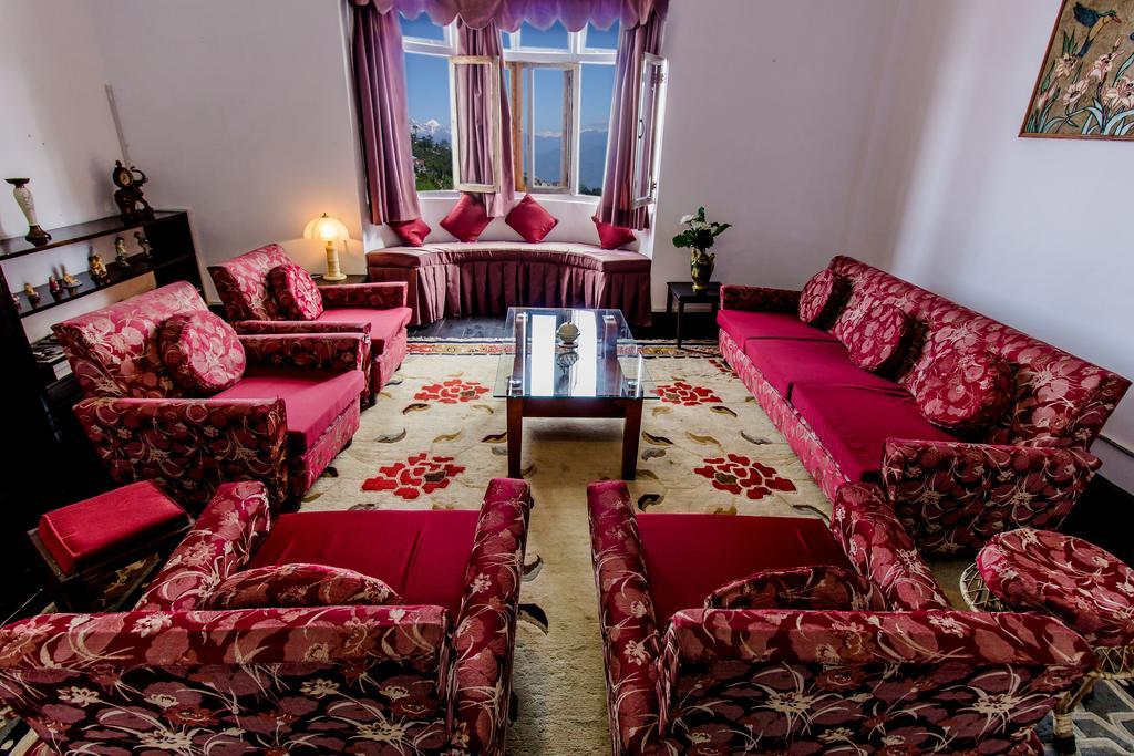 דרג'ילינג Central Gleneagles Heritage Resort Former Bungalow Of Ex-Tata Chairman Russi Mody The Mall Road Darjeeling מראה חיצוני תמונה